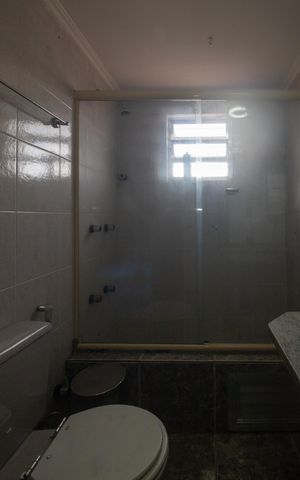Casa à venda com 394m², 4 quartos e 3 vagas Casa à venda com 394m², 4 quartos e 3 vagasBanheiro 3
