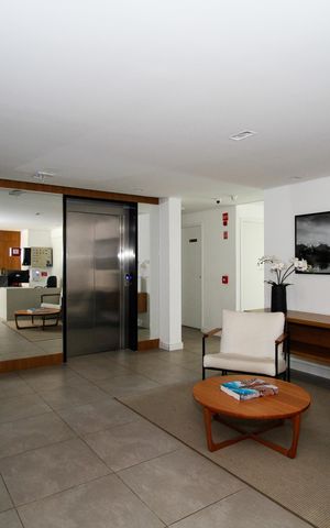 Studio à venda com 25m², 1 quarto e sem vaga Studio à venda com 25m², 1 quarto e sem vagaHall Social
