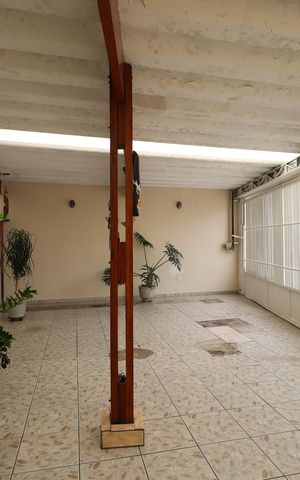 Casa à venda com 480m², 3 quartos e 3 vagasGaragem