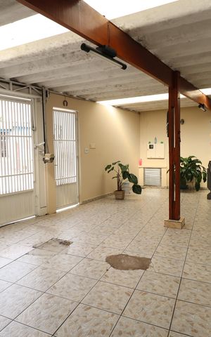 Casa à venda com 480m², 3 quartos e 3 vagasGaragem