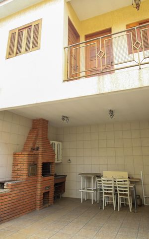 Casa à venda com 225m², 5 quartos e 3 vagasÁrea Gourmet