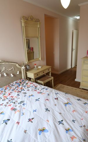 Apartamento à venda com 140m², 3 quartos e 1 vagaSuíte