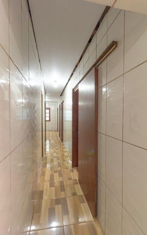 Casa à venda com 131m², 2 quartos e 3 vagas Casa à venda com 131m², 2 quartos e 3 vagasCorredor
