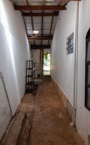 Casa à venda com 100m², 2 quartos e 2 vagas Casa à venda com 100m², 2 quartos e 2 vagasÁrea de Serviço
