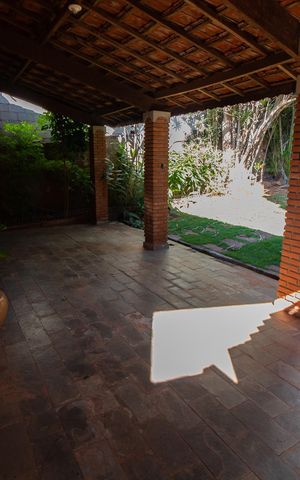 Casa à venda com 100m², 2 quartos e 2 vagas Casa à venda com 100m², 2 quartos e 2 vagasÁrea Externa