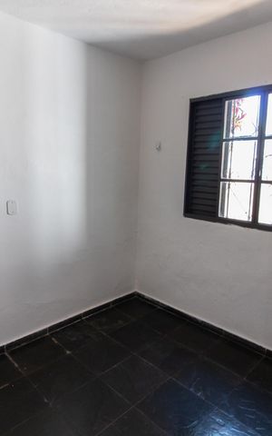 Casa à venda com 100m², 2 quartos e 2 vagas Casa à venda com 100m², 2 quartos e 2 vagasQuarto 2