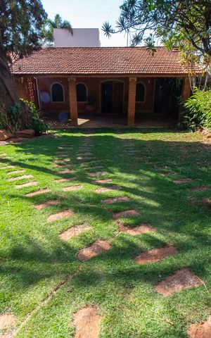 Casa à venda com 100m², 2 quartos e 2 vagas Casa à venda com 100m², 2 quartos e 2 vagasÁrea Externa