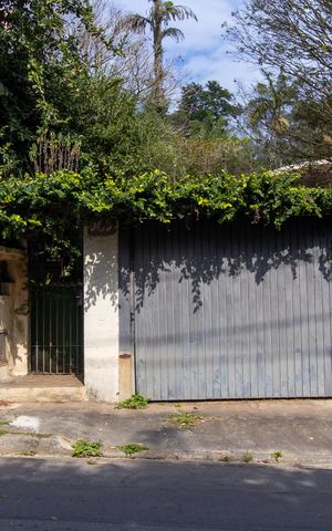 Casa para alugar com 800m², 2 quartos e 3 vagas Casa para alugar com 800m², 2 quartos e 3 vagasFachada