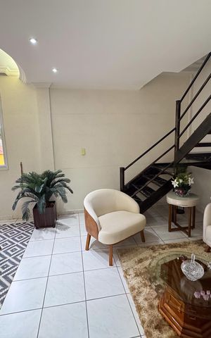 Apartamento à venda com 213m², 4 quartos e 4 vagas Apartamento à venda com 213m², 4 quartos e 4 vagasSala