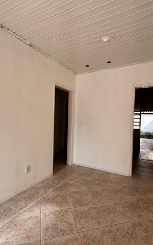 Casa para alugar com 60m², 2 quartos e 2 vagas Casa para alugar com 60m², 2 quartos e 2 vagasSala
