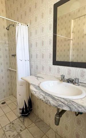 Casa à venda com 360m², 5 quartos e 4 vagasBanheiro da Suíte 1