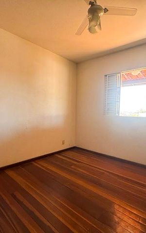 Casa à venda com 360m², 5 quartos e 4 vagasQuarto 4