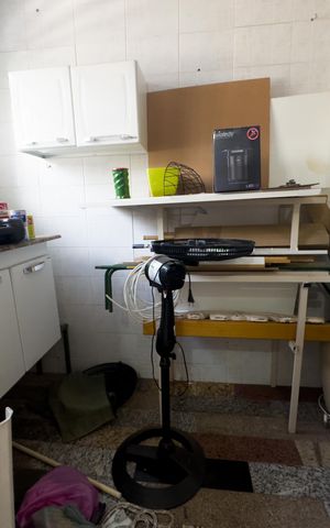 Casa à venda com 360m², 5 quartos e 4 vagasQuarto de Serviço
