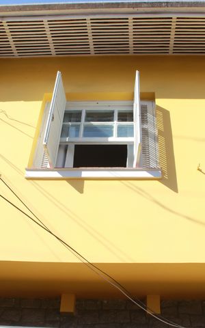 Casa à venda com 143m², 2 quartos e 1 vagaFachada