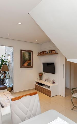 Apartamento à venda com 126m², 3 quartos e 2 vagas Apartamento à venda com 126m², 3 quartos e 2 vagasSala
