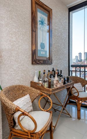 Apartamento à venda com 126m², 3 quartos e 2 vagas Apartamento à venda com 126m², 3 quartos e 2 vagasVaranda da Sala