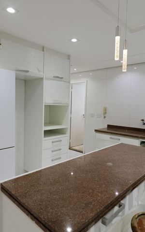 Apartamento à venda com 488m², 5 quartos e 3 vagas Apartamento à venda com 488m², 5 quartos e 3 vagasCozinha