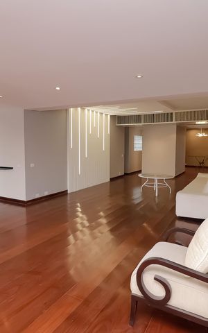 Apartamento à venda com 488m², 5 quartos e 3 vagas Apartamento à venda com 488m², 5 quartos e 3 vagasSala