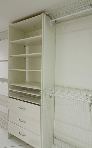 Apartamento à venda com 488m², 5 quartos e 3 vagas Apartamento à venda com 488m², 5 quartos e 3 vagasCloset