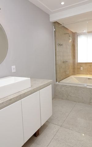 Apartamento à venda com 488m², 5 quartos e 3 vagas Apartamento à venda com 488m², 5 quartos e 3 vagasBanheiro