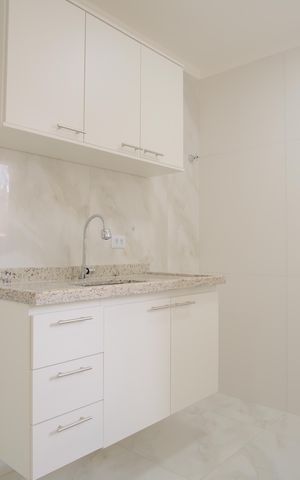 Apartamento à venda com 40m², 2 quartos e sem vagaCozinha e Área de Serviço