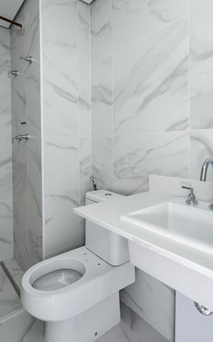 Apartamento à venda com 123m², 3 quartos e 2 vagas Apartamento à venda com 123m², 3 quartos e 2 vagasBanheiro da Suíte 1