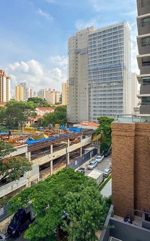Apartamento à venda com 123m², 3 quartos e 2 vagas Apartamento à venda com 123m², 3 quartos e 2 vagasVista da Suíte 2