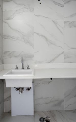 Apartamento à venda com 123m², 3 quartos e 2 vagas Apartamento à venda com 123m², 3 quartos e 2 vagasBanheiro da Suíte Master
