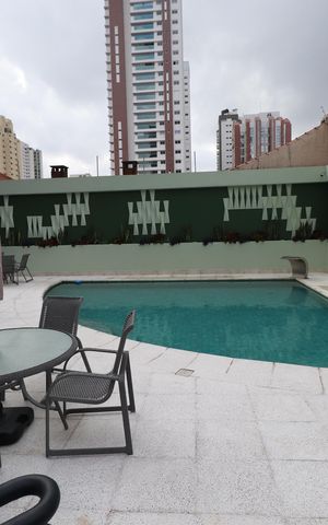 Apartamento à venda com 205m², 3 quartos e 3 vagasÁrea comum - Piscina
