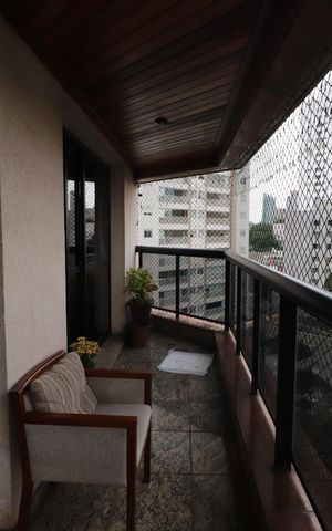 Apartamento à venda com 205m², 3 quartos e 3 vagasSacada