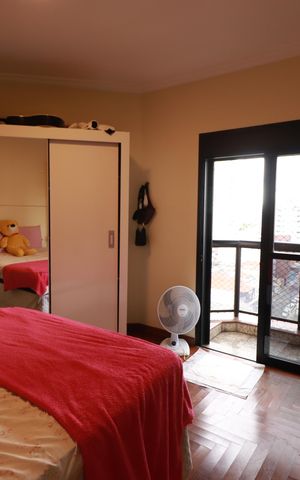 Apartamento à venda com 205m², 3 quartos e 3 vagasQuarto 1 - Suíte