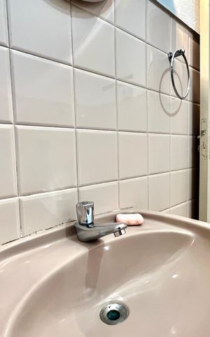 Casa à venda com 200m², 4 quartos e 2 vagas Casa à venda com 200m², 4 quartos e 2 vagasBanheiro 1