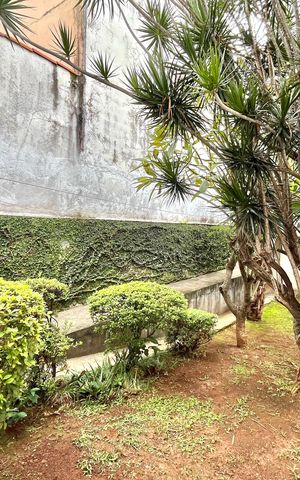 Casa à venda com 200m², 4 quartos e 2 vagas Casa à venda com 200m², 4 quartos e 2 vagasQuintal