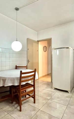 Casa à venda com 200m², 4 quartos e 2 vagas Casa à venda com 200m², 4 quartos e 2 vagasCozinha