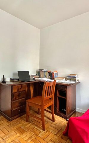 Casa à venda com 200m², 4 quartos e 2 vagas Casa à venda com 200m², 4 quartos e 2 vagasQuarto 2