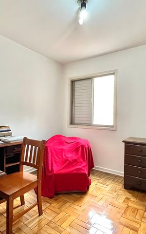 Casa à venda com 200m², 4 quartos e 2 vagas Casa à venda com 200m², 4 quartos e 2 vagasQuarto 2