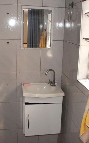 Casa para alugar com 72m², 1 quarto e sem vagaBanheiro