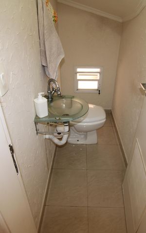 Casa à venda com 145m², 3 quartos e 4 vagasLavabo