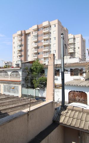 Casa à venda com 145m², 3 quartos e 4 vagasQuarto  - Varanda