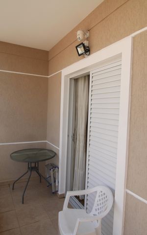 Casa à venda com 145m², 3 quartos e 4 vagasQuarto - Varanda