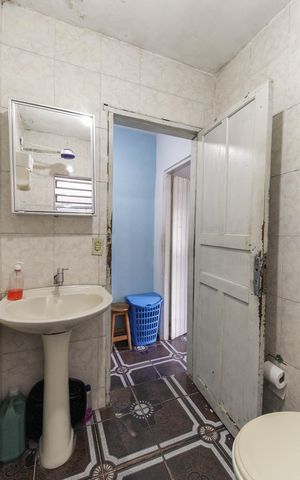 Casa à venda com 410m², 2 quartos e 4 vagas Casa à venda com 410m², 2 quartos e 4 vagasBanheiro
