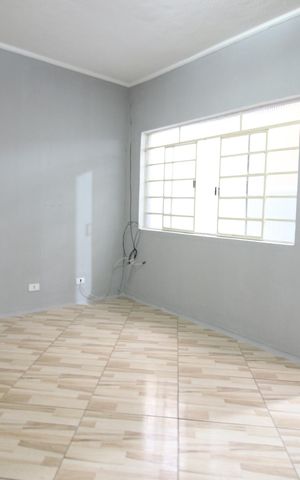Casa para alugar com 125m², 2 quartos e 2 vagasSala