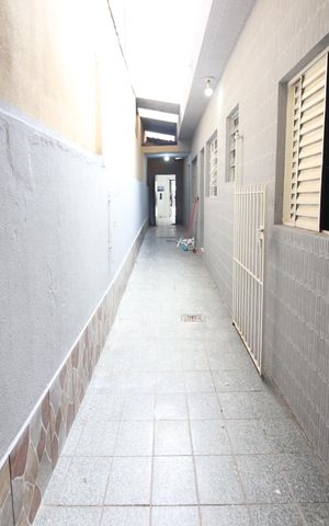 Casa para alugar com 125m², 2 quartos e 2 vagasCorredor