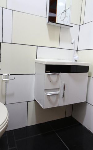 Casa para alugar com 125m², 2 quartos e 2 vagasBanheiro