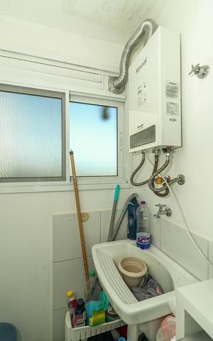 Apartamento à venda com 55m², 2 quartos e 1 vagaCozinha e Área de Serviço