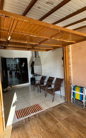 Casa à venda com 110m², 3 quartos e 1 vaga Casa à venda com 110m², 3 quartos e 1 vagaÁrea Externa