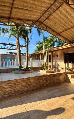 Casa à venda com 110m², 3 quartos e 1 vaga Casa à venda com 110m², 3 quartos e 1 vagaÁrea Externa