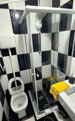 Casa à venda com 110m², 3 quartos e 1 vaga Casa à venda com 110m², 3 quartos e 1 vagaBanheiro Social