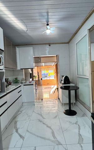 Casa à venda com 110m², 3 quartos e 1 vaga Casa à venda com 110m², 3 quartos e 1 vagaCozinha