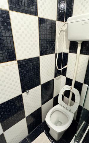Casa à venda com 110m², 3 quartos e 1 vaga Casa à venda com 110m², 3 quartos e 1 vagaBanheiro Social
